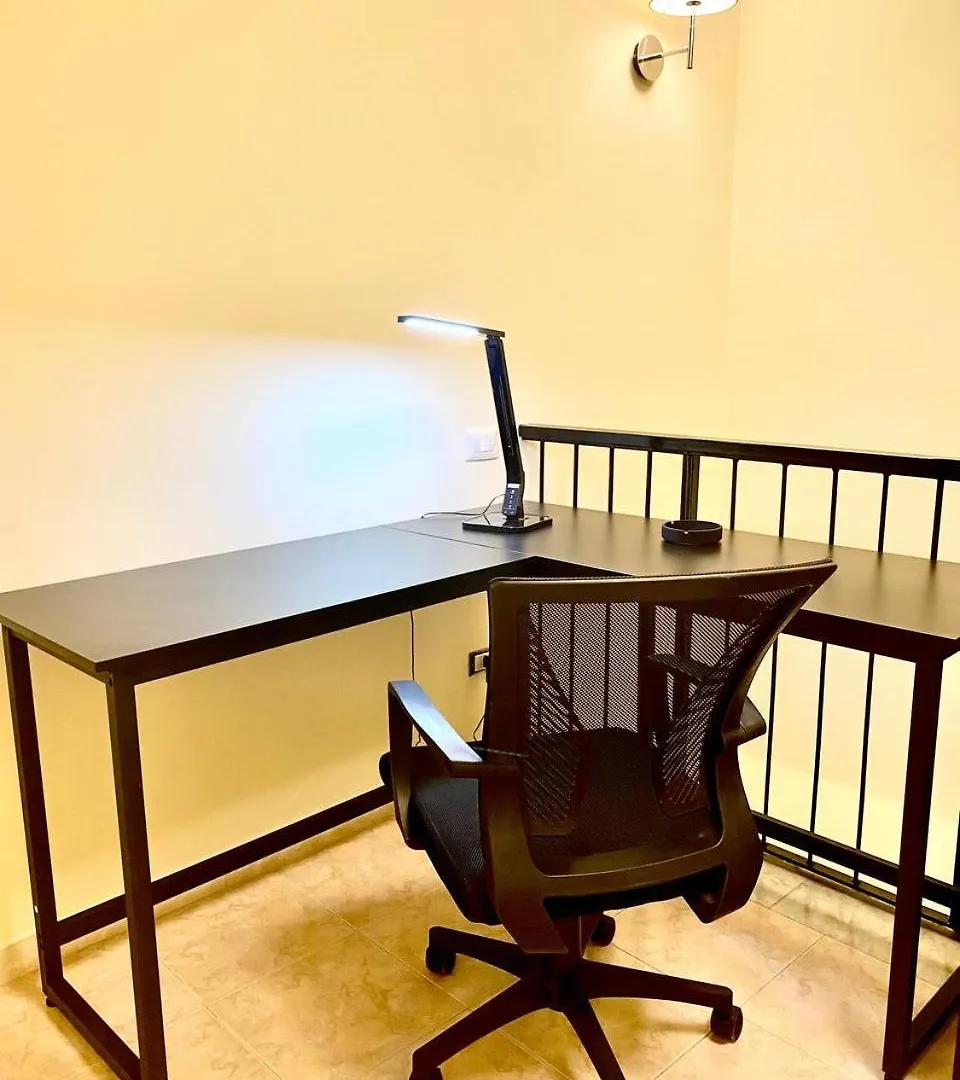 Your Central Wide Place - Min 31 Days Naples