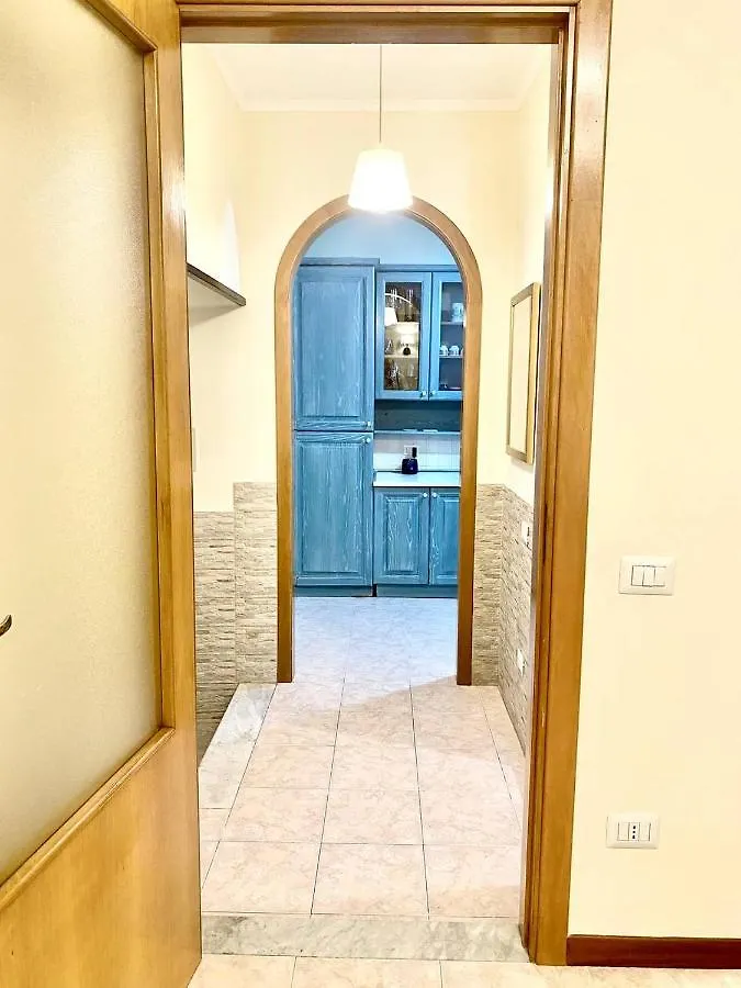 Your Central Wide Place - Min 31 Days Naples Apartment