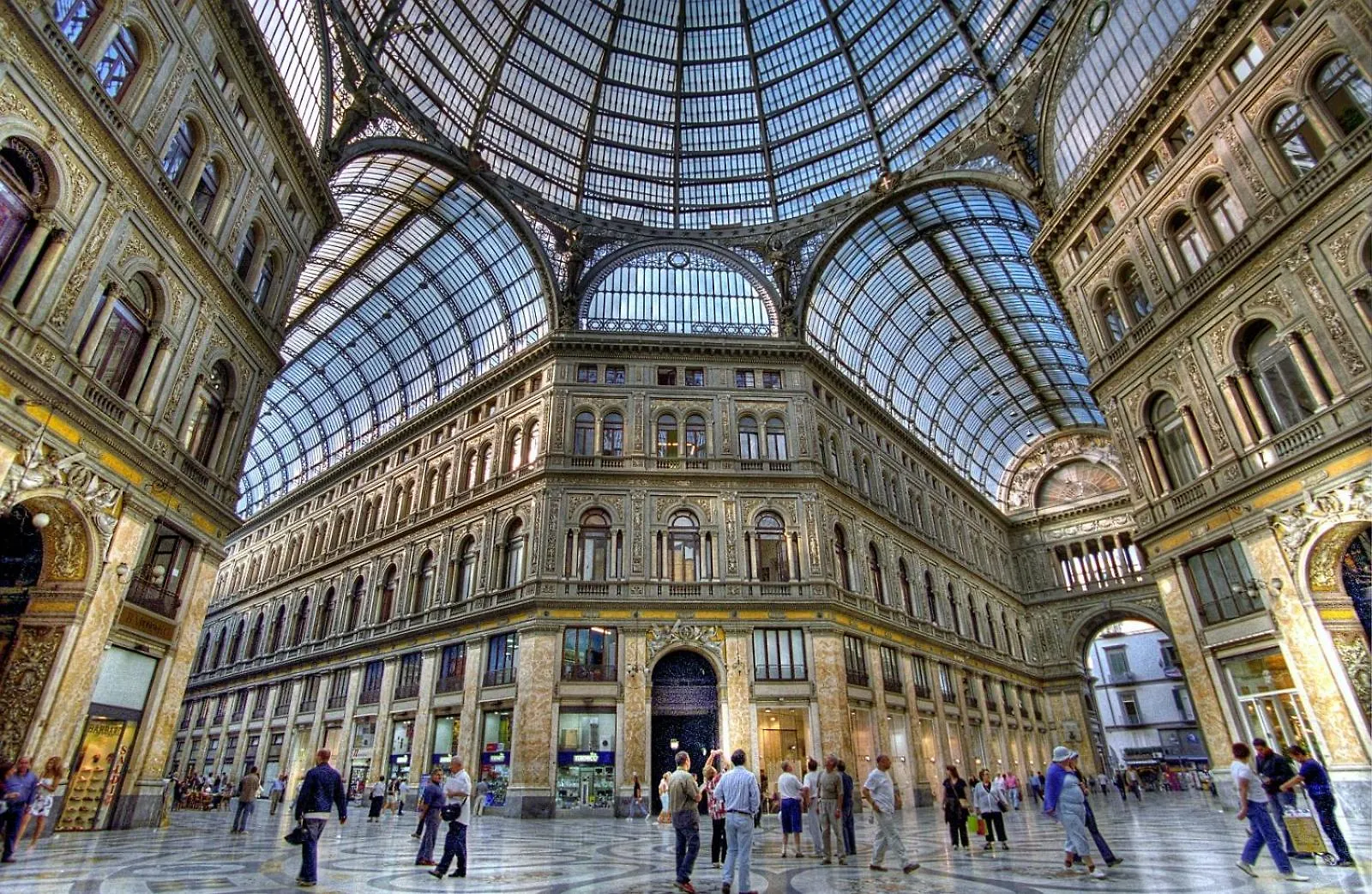 Your Central Wide Place - Min 31 Days Naples